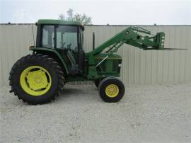 JOHN DEERE 6400