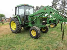 JOHN DEERE 6400