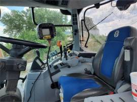 2017 NEW HOLLAND T6.180