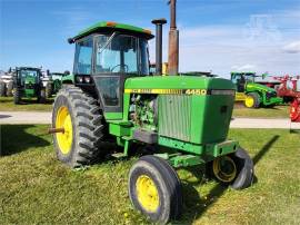 1985 JOHN DEERE 4450