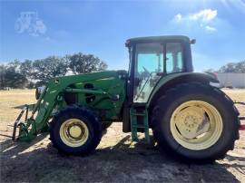 JOHN DEERE 7230