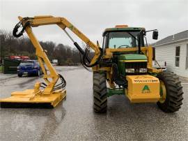 2001 JOHN DEERE 6410