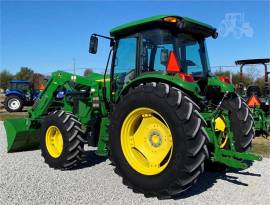 2017 JOHN DEERE 6120E