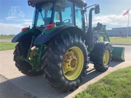 2018 JOHN DEERE 5125R