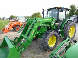 2016 JOHN DEERE 6105E