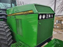 JOHN DEERE 8570