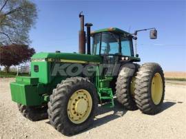 1989 JOHN DEERE 4955