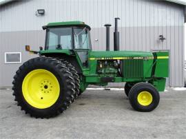 1982 JOHN DEERE 4640