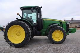 2011 JOHN DEERE 8235R