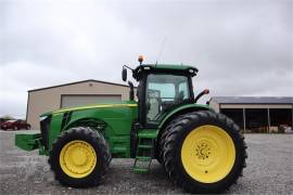 2012 JOHN DEERE 8235R