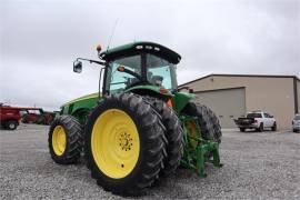 2012 JOHN DEERE 8235R