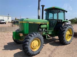 1980 JOHN DEERE 4640