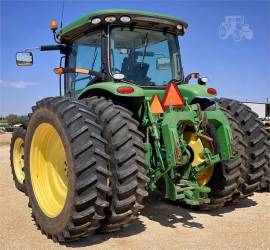 2012 JOHN DEERE 8260R