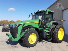 2020 JOHN DEERE 8R 230