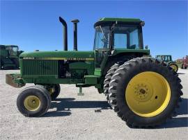 JOHN DEERE 4850