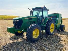 2005 JOHN DEERE 7820