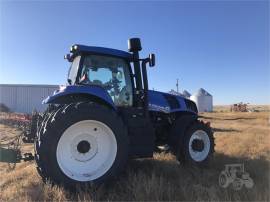 2012 NEW HOLLAND T8.275