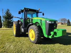 2014 JOHN DEERE 8260R