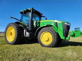 2014 JOHN DEERE 8260R