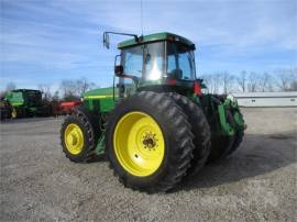 2000 JOHN DEERE 7810