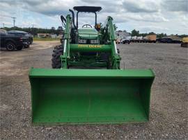 2015 JOHN DEERE 5085M