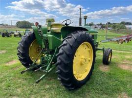 JOHN DEERE 2510