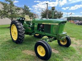 JOHN DEERE 2510