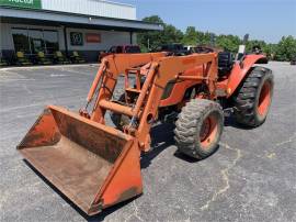 2012 KUBOTA M7040