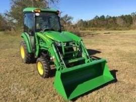 2023 JOHN DEERE 3046R