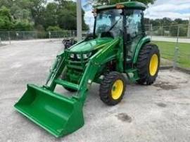 2023 JOHN DEERE 4044R