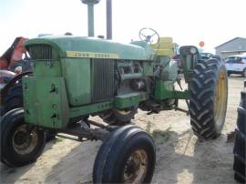 JOHN DEERE 4010