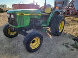 JOHN DEERE 5210