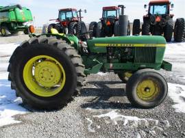 1979 JOHN DEERE 2240