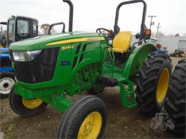 2018 JOHN DEERE 5045E