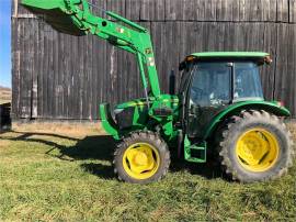 JOHN DEERE 5075E