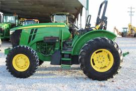 2016 JOHN DEERE 5075M