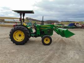 JOHN DEERE 5205