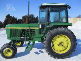 1975 JOHN DEERE 4030