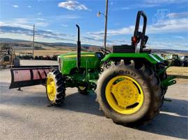 2010 JOHN DEERE 5075E