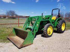 JOHN DEERE 5055E