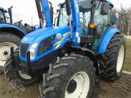 2015 NEW HOLLAND T4.95
