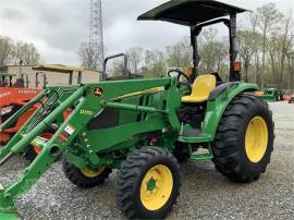 2015 JOHN DEERE 4052M