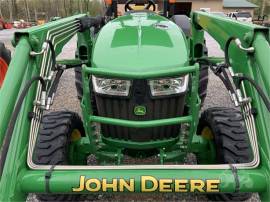 2015 JOHN DEERE 4052M