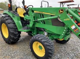 2015 JOHN DEERE 4052M