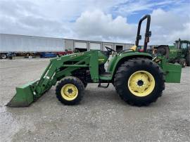 JOHN DEERE 4700