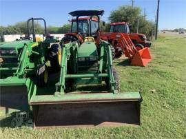 JOHN DEERE 4700