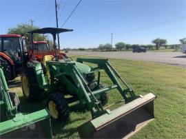 JOHN DEERE 4700