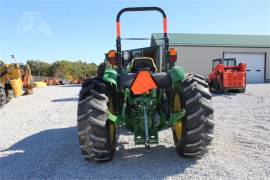 2015 JOHN DEERE 5075E