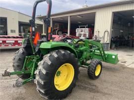 2016 JOHN DEERE 4044M