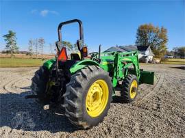 2005 JOHN DEERE 5425